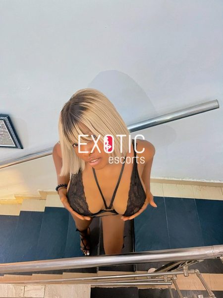 Sexy Tessy — 3